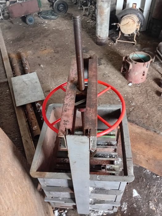 Механічний   прес