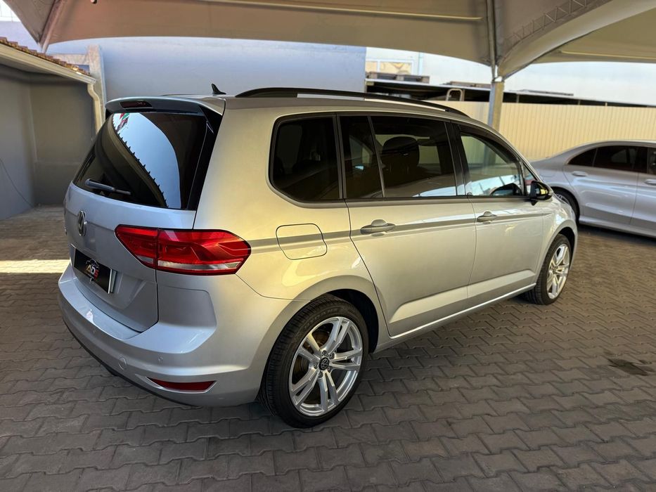VW Touran 1.6 TDI SCR (BlueMotion ) DSG Comfortline