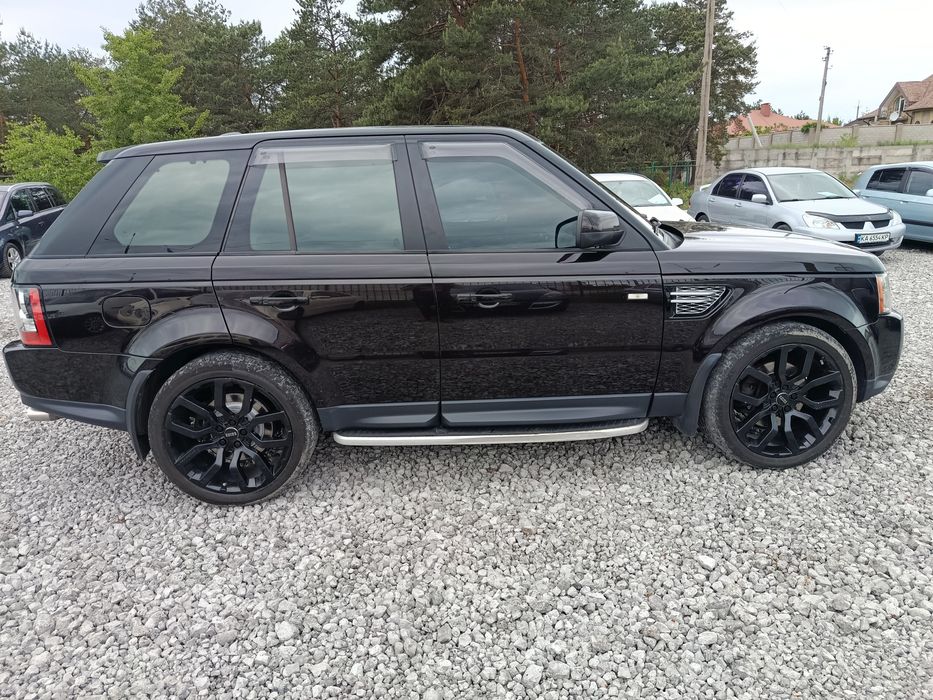 Range Rover Sport 2012 года 3.0 турбодизель полная комплектация в идеальном состоянии