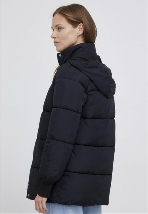 Пуховик , куртка Armani Exchange