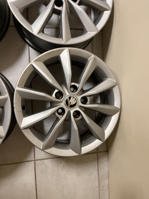 Jantes 16” 5x112 originais Skoda Octavia Vw golf seat leon audi a3