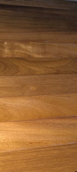 Pavimento Afizelia Africana madeira/cortiça