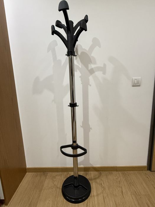 Bengaleiro e cabide de pé