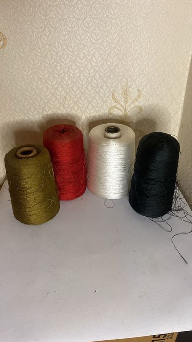 Нитки все 4 шт