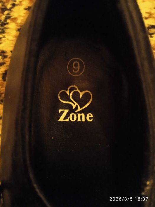 Buty damskie firmy zone na obcasie