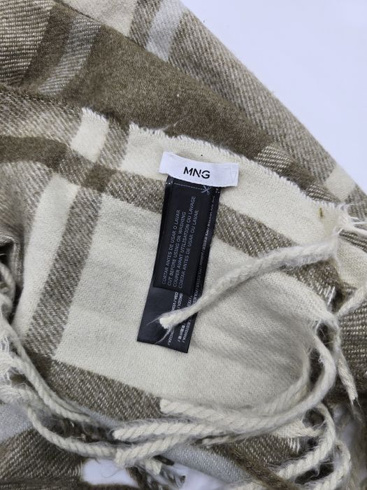 Cachecol da Mango novo