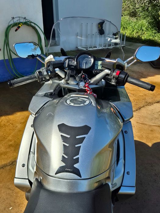 YAMAHA FJR 1300  de 2013 com 38 000km aceito troca