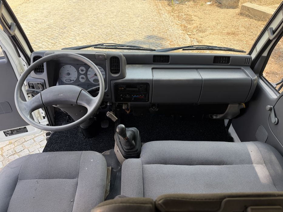Nissan Cabstar Tri-Basculante 3.0 80.000km
