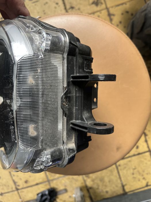 Honda CB650R Neo Sports, Reflektor Oem