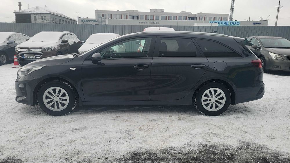Авто Kia Ceed 1.6