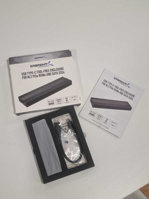 Caixa Externa Sabrent USB Type-C para SSD M.2 NVMe e SATA – Tool-Free