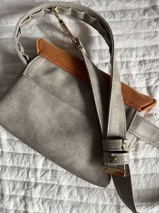 Torebka Waisted crossbody pomarańczowa