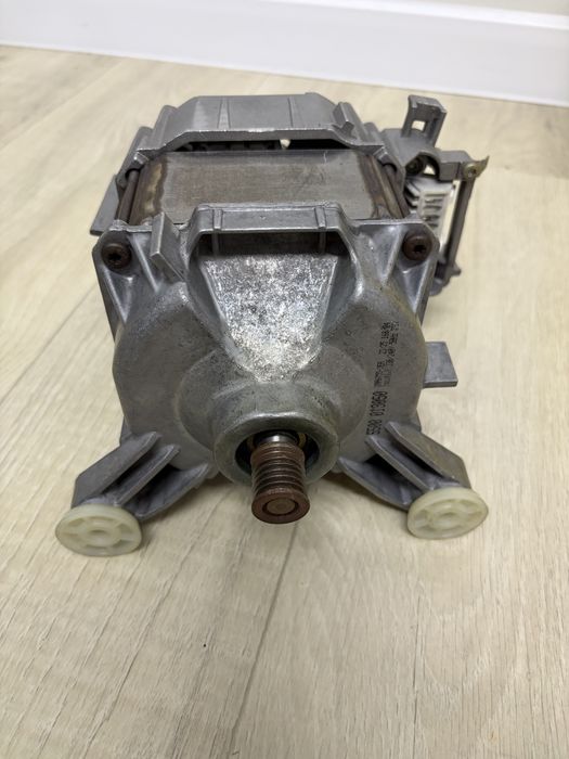 Двигун пральної машини Bosch/Siemens 5500 013050