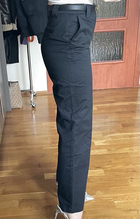 Czarne spodnie materiałowe eleganckie