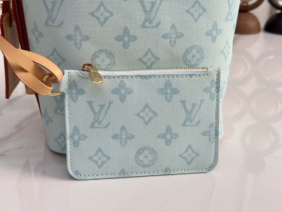 Жіноча сумка LOUIS VUITTON M27529