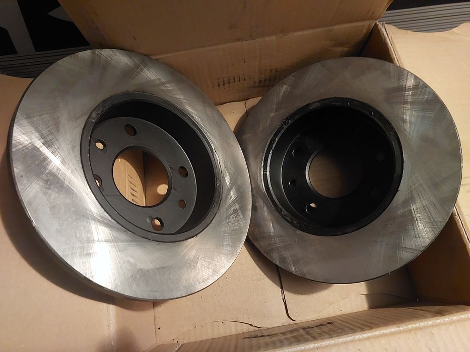 Гальмівний диск передній Roadhouse (6067.00) комплект