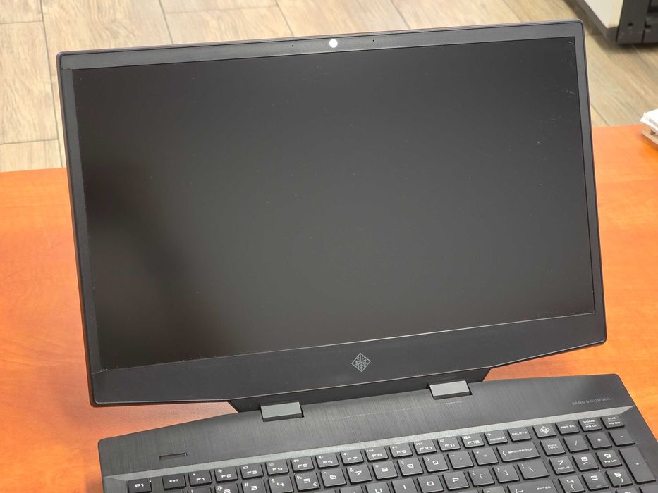 HP OMEN 17 i7-10750H RTX 2070 SUPER 32GB RAM SSD 512GB