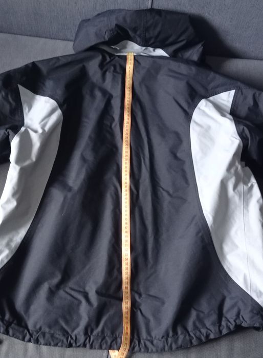 Демисезонные куртки First,Peak,Quechua.