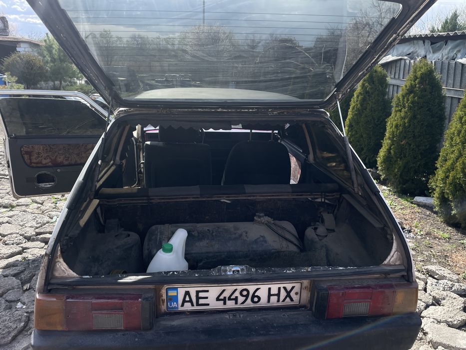 Поодам заз 1102"таврия"