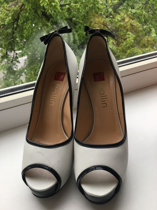 Продам обувь 38 рр