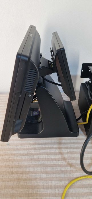 POS Tátil touch screen 15" CPU i5 RAM 8GB Windows 10PRo Visor cliente