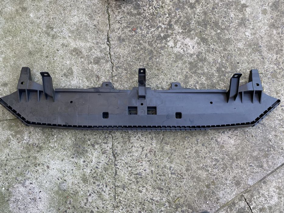 Subaru XV крілення переднього бампера