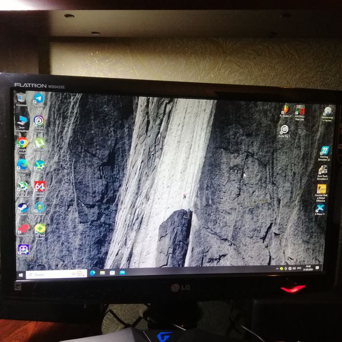 Монитор LG FLATRON W2043SE