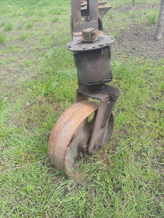 Кран балка для підйому вантажу.