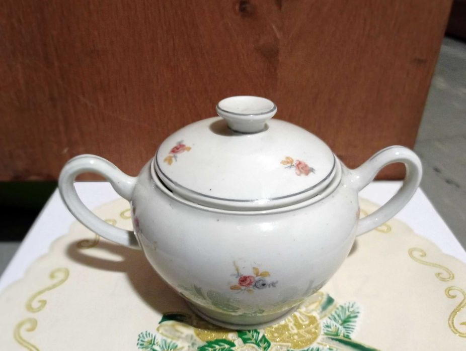 Cukiernica Gieshe, porcelana Bogucice + gratis