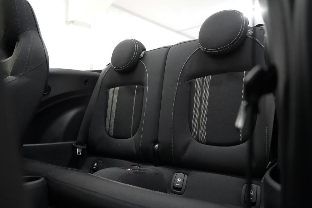 MINI Cabrio Cooper S Auto Desportiva