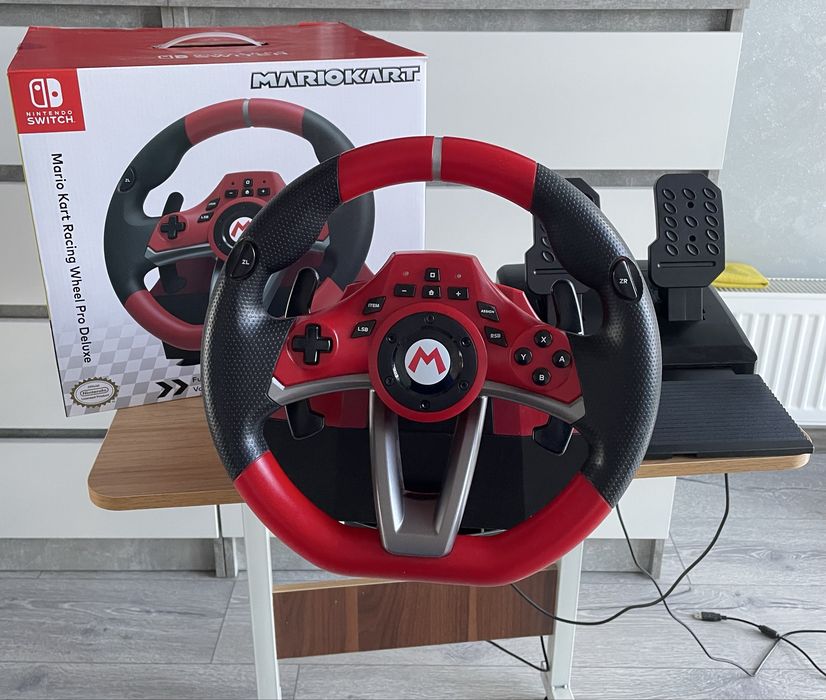 Ігрове кермо з педалями HORI Mario Kart Racing Wheel Pro Deluxe для Nintendo Switch / PC (NSW-228U)
