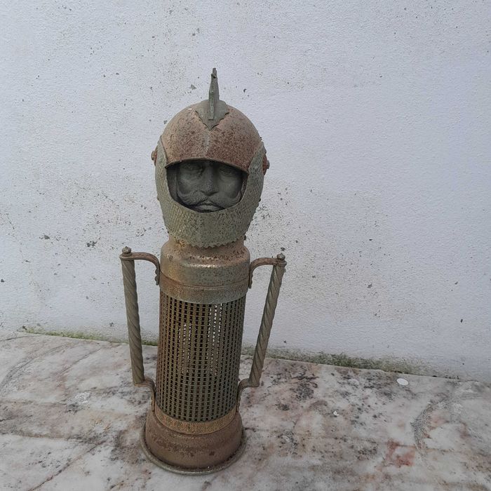 Antigo porta-garrafas