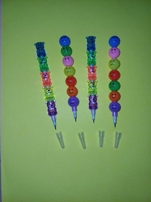 Lapiseiras de pontas, recarregáveis.
Novas.
Cada 3€.