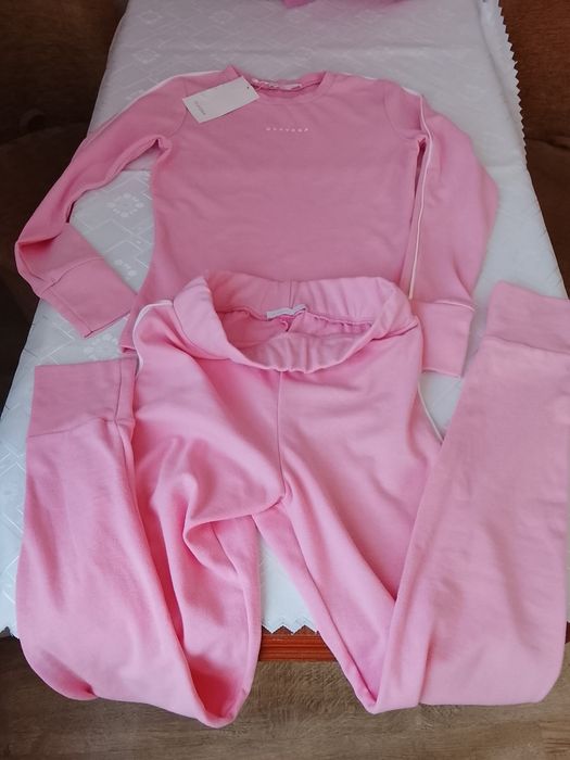 olaVoga dres komplet r S nowy z metką