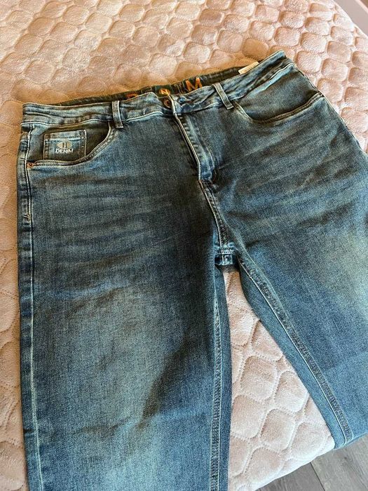 Чоловчі джинси. Класичні, прямі. 36.