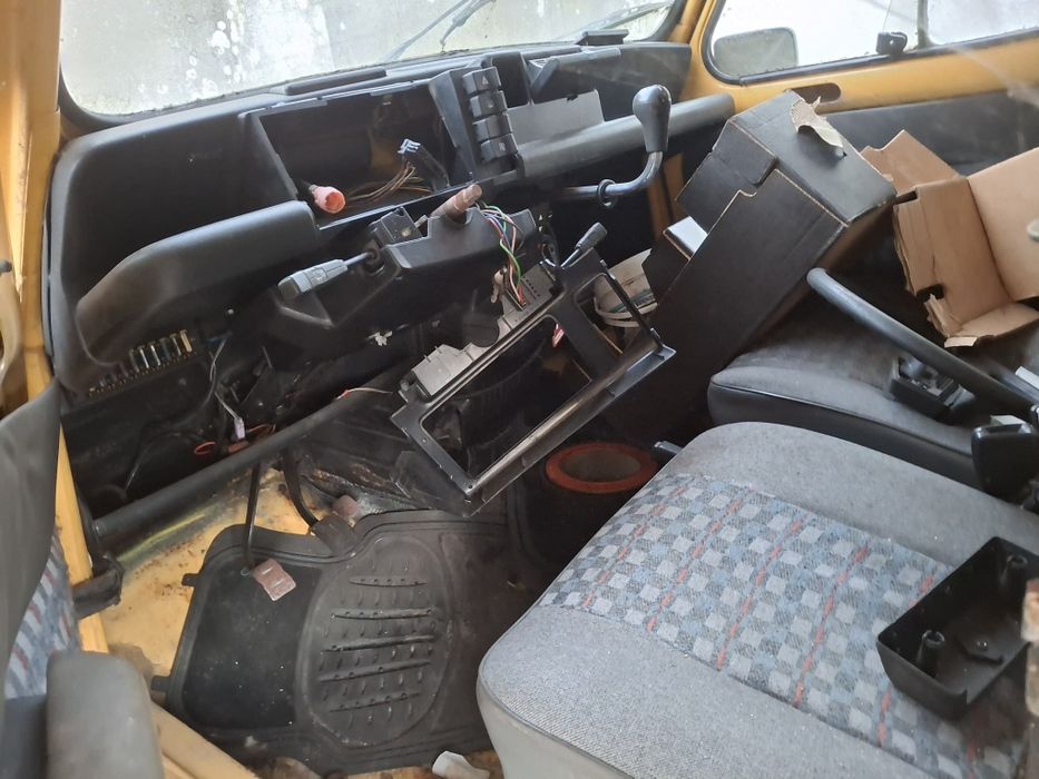 Renault 4L - Todo tipo de peças