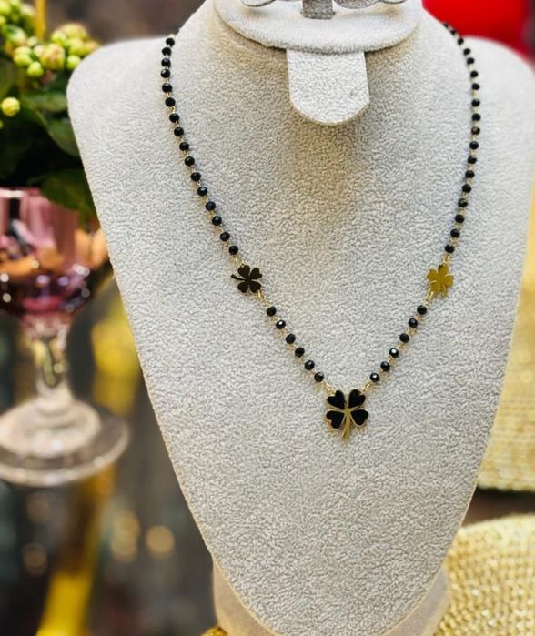 Złoty naszyjnik koniczynki stal chirurgiczna nierdzewna