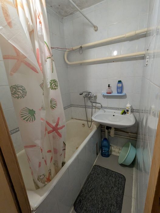 Продається 2 кімнатна квартира Тичини Березняки Лівобережна метро