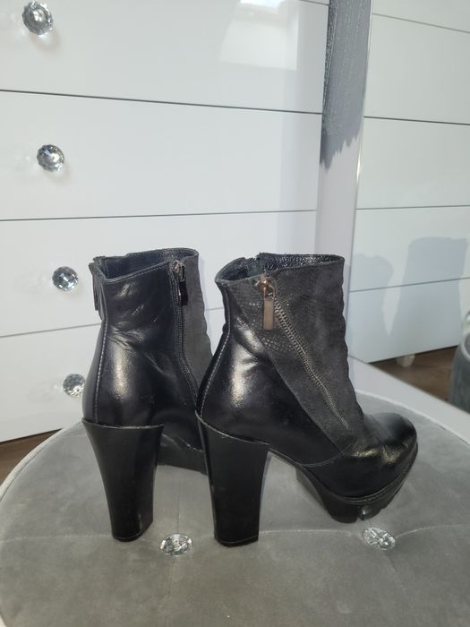 Botki trapery slupek 39 Venezia print