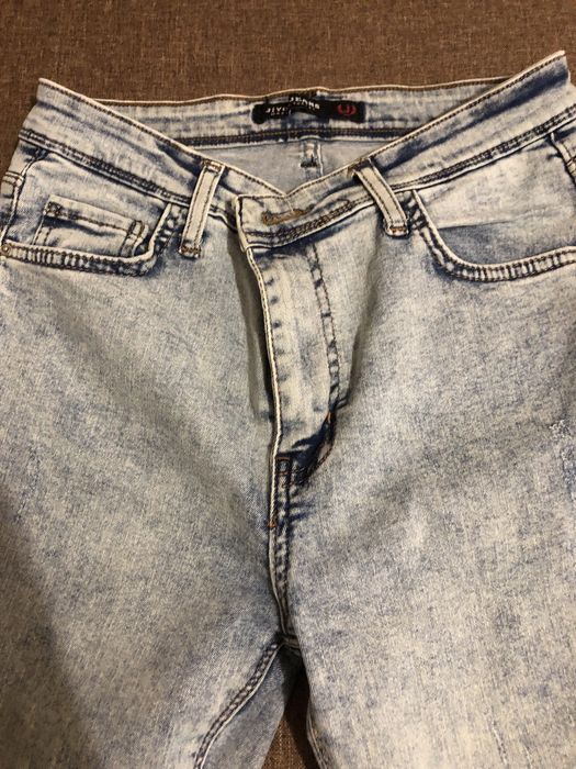 Джинсы скинни