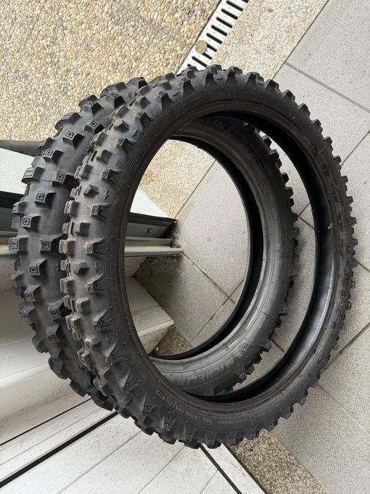 Conjunto Michelin Enduro Medium