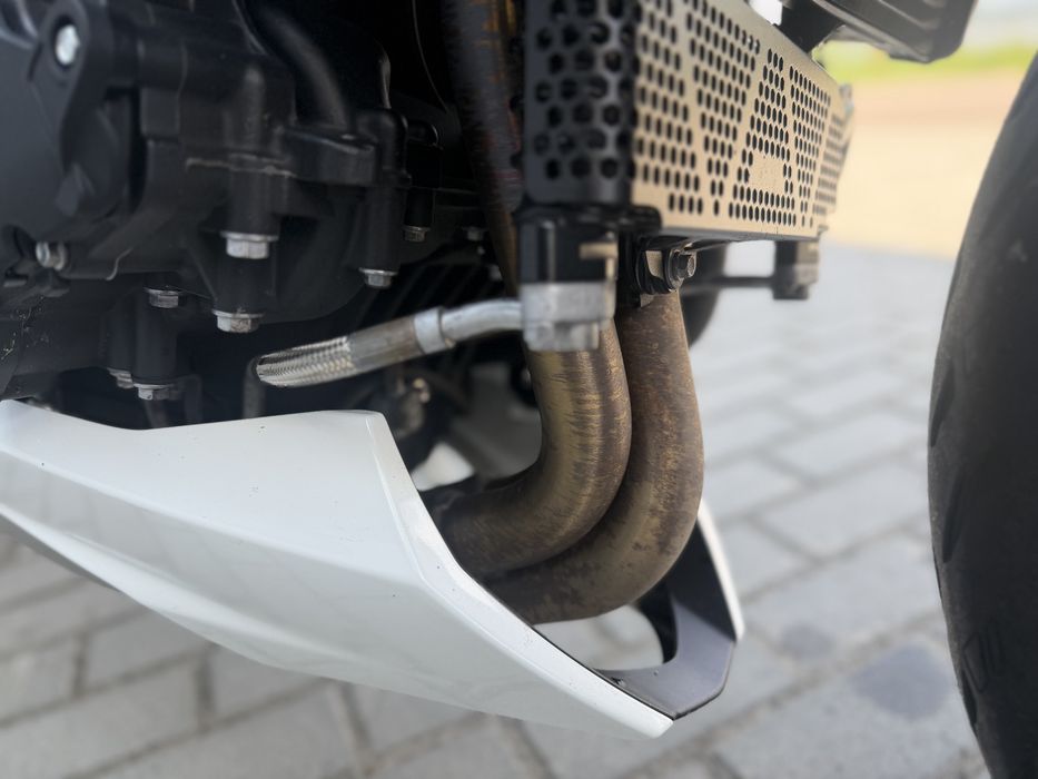 Triumph Speed Triple 2016 VIN SMTTPN255GG754394 фото оголошення 11 з 15