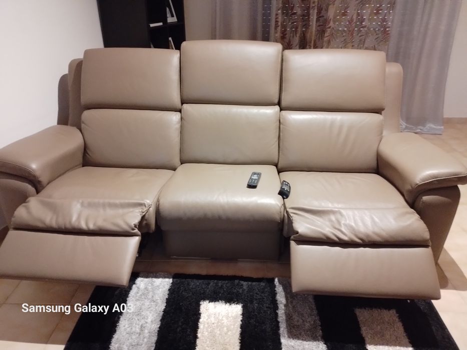 Sofá 3 lugares elétrico