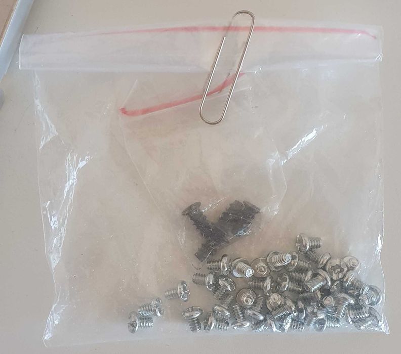 3.5-inch Hard Drive Tray (HDD or SSD Mounting Bracket)64740941275777124