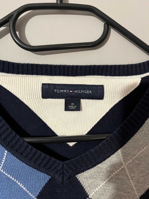 Oryginalny sweter Tommy Hilfiger Rozmiar M Stan Bardzo Dobry