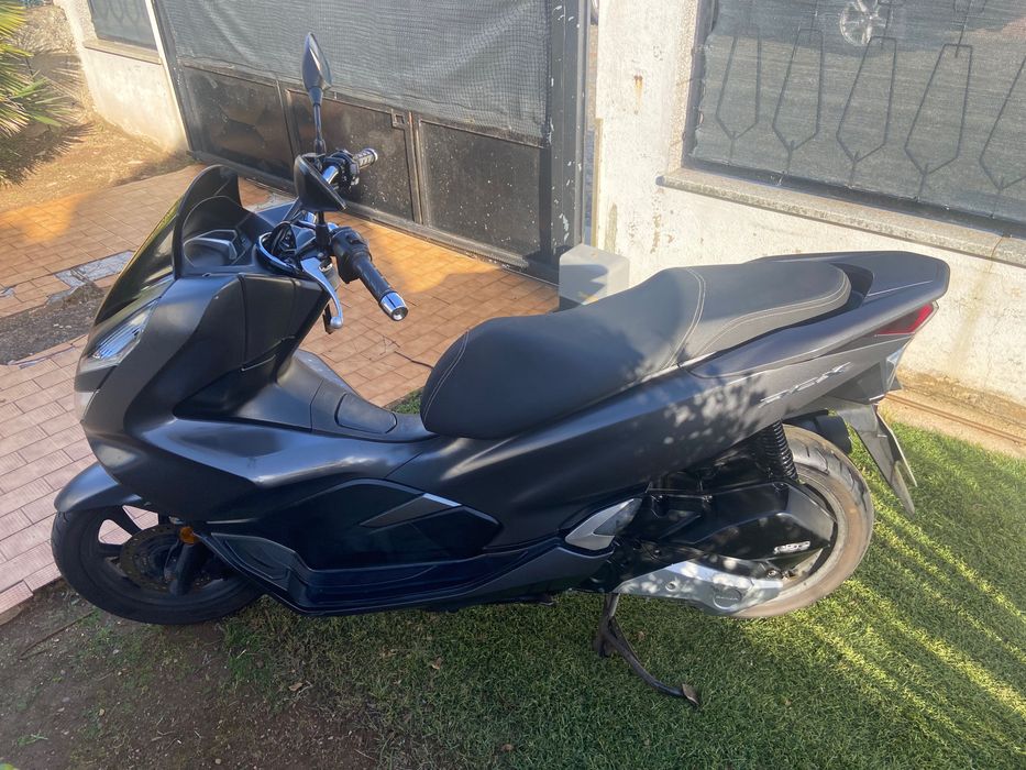Honda PCX 125cc.