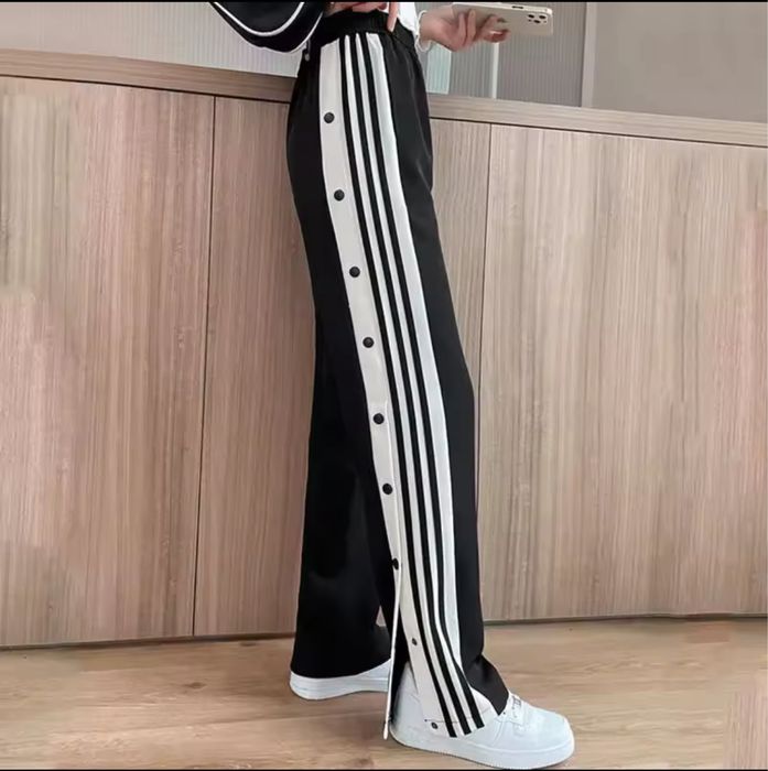 Женские повседневные брюки с разрезом, в полоску по бокам, на кнопках