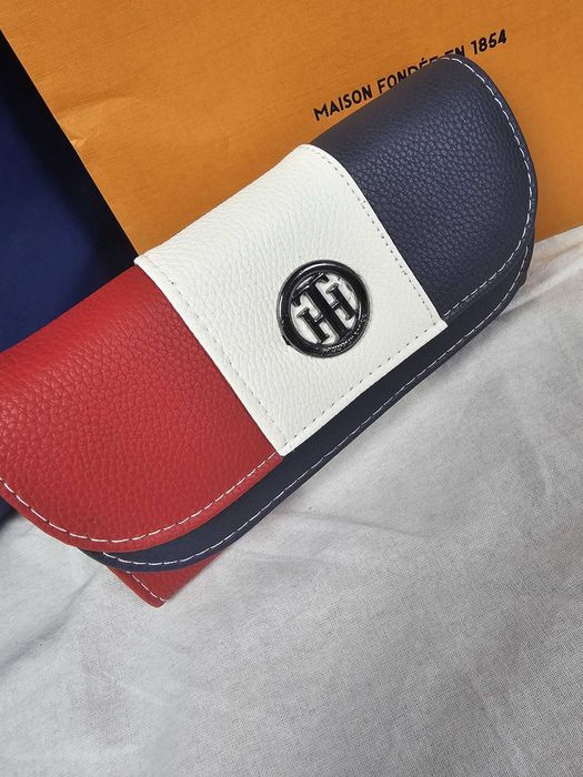 Portfel damski rozpinane nowość tommy hilfiger podwojne