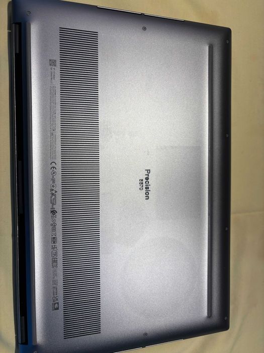Dell Precision 5570 i9 | 32GB | RTX A2000 8GB | 1TB