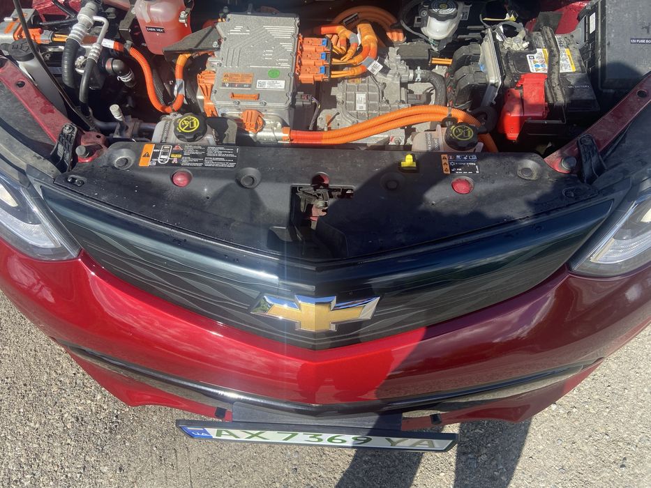 Продам CHEVROLET bolt ev